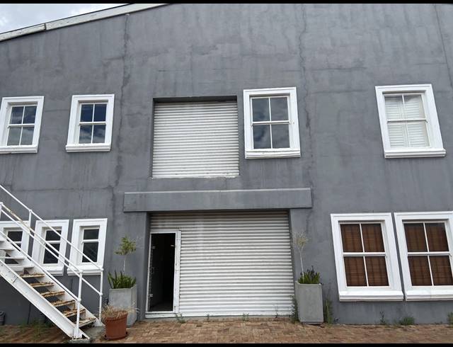 1,337M² WAREHOUSE FOR SALE IN WESTLAKE